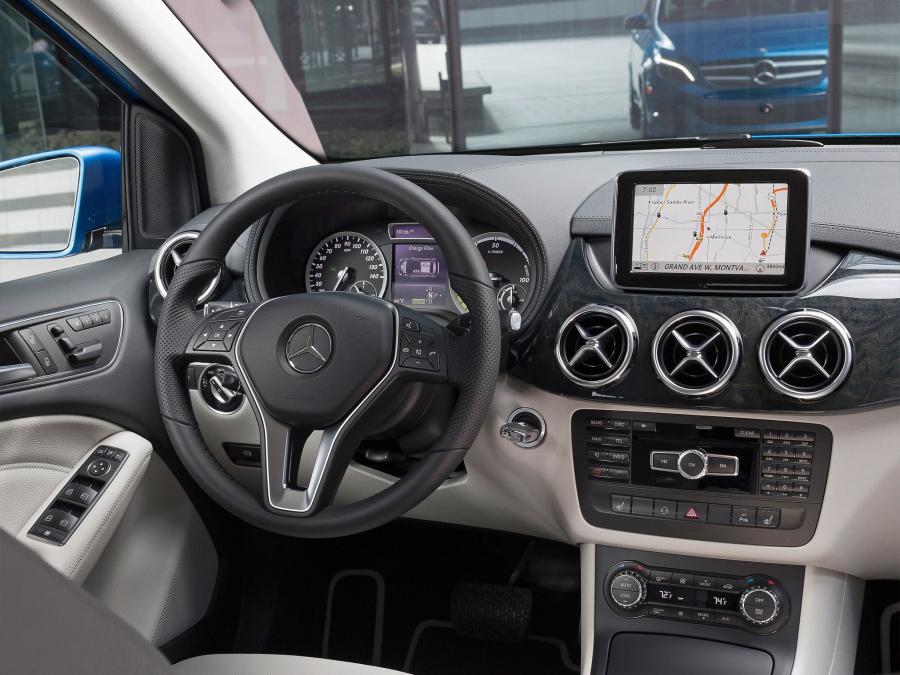  Mercedes-Benz B-Class Electric Drive 2014 года  (US) (фото 42 из 59)